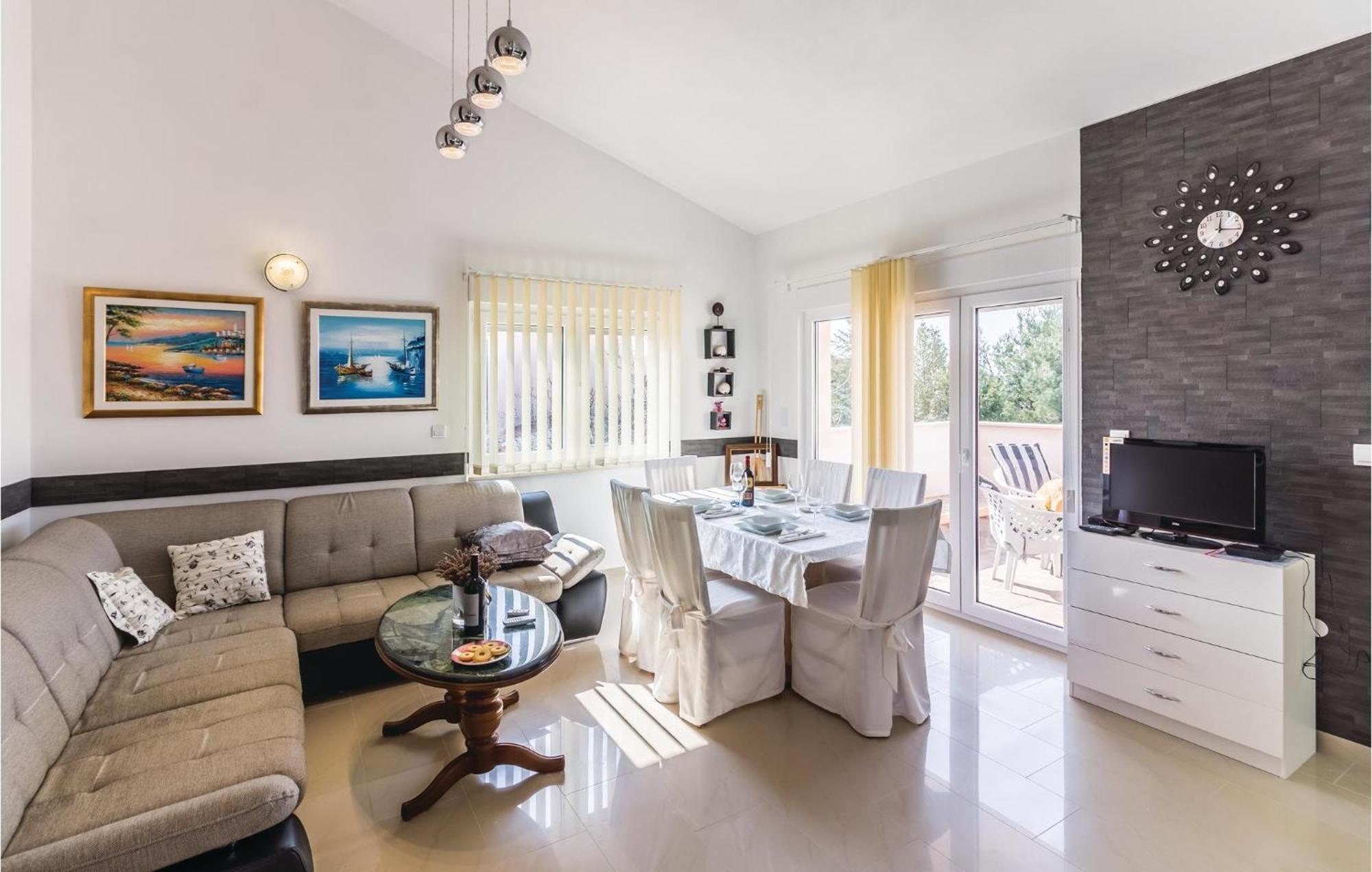 Stunning Apartment In Fazana With House Sea View エクステリア 写真