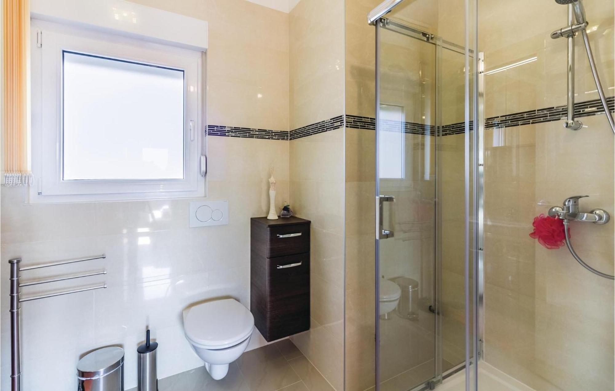 Stunning Apartment In Fazana With House Sea View エクステリア 写真