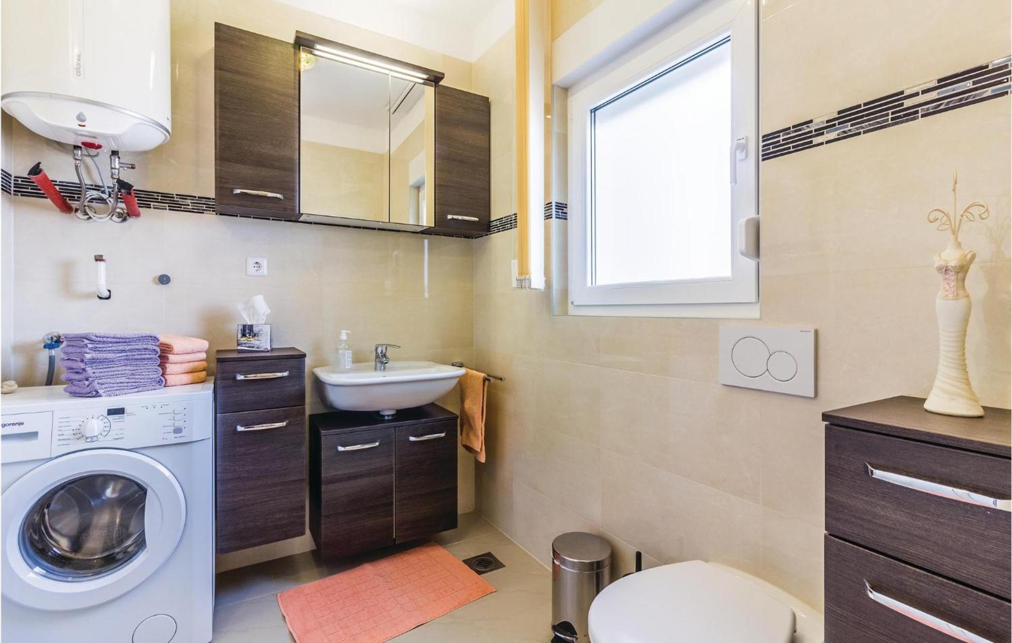 Stunning Apartment In Fazana With House Sea View エクステリア 写真